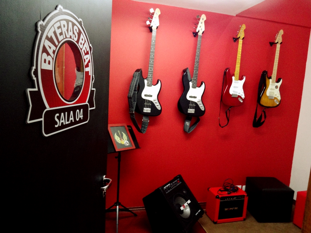 Sala Guitarra e Baixo Sala Guitarra e Baixo